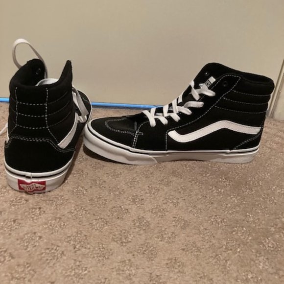 Hi-Tops - Picture 1 of 1